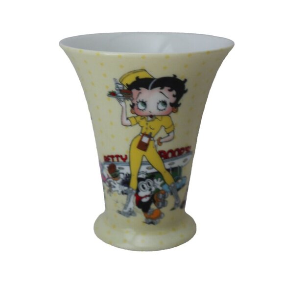 Vintage Betty Boop Mug Pin-up Bone China Cup - Picture 2 of 6